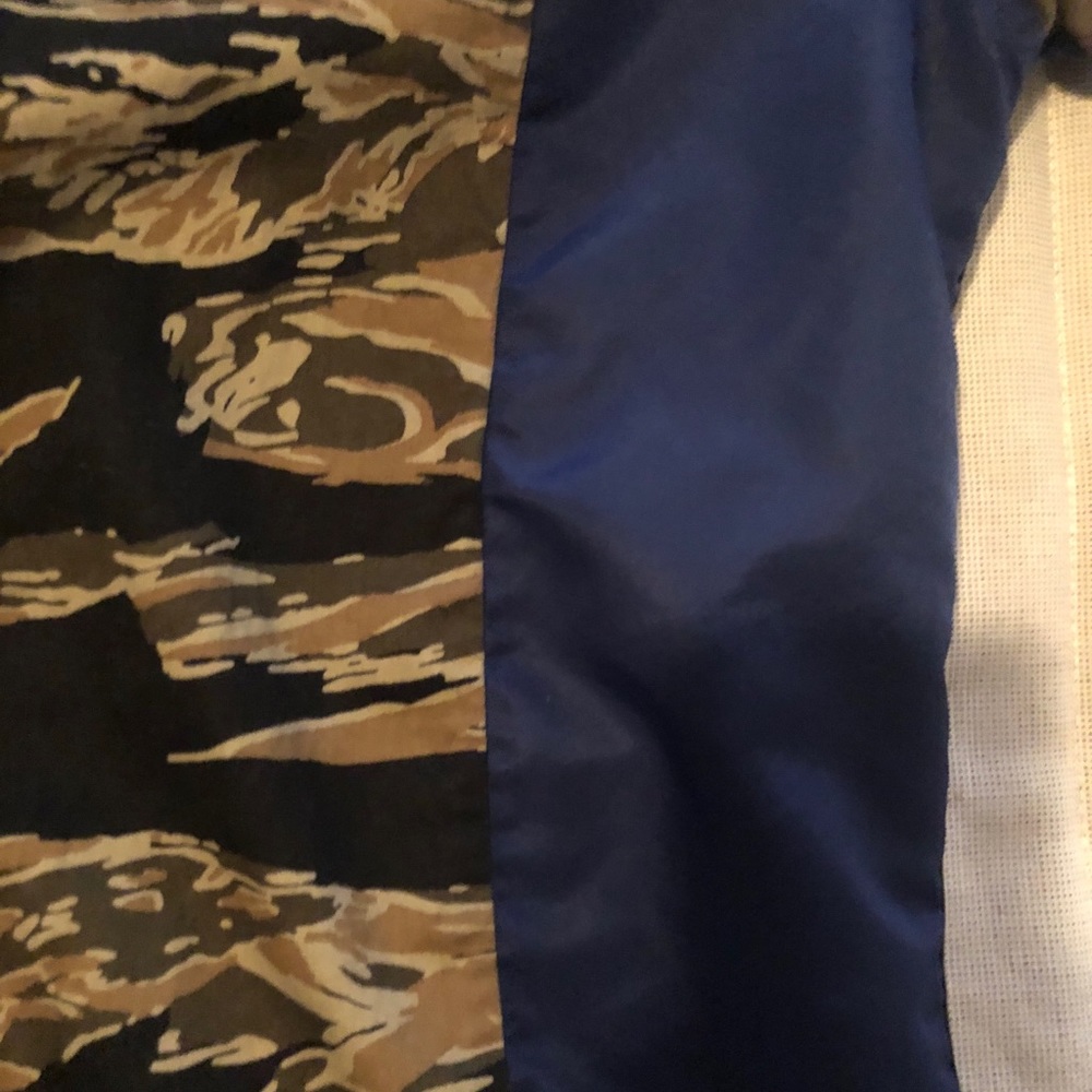 Button down shirt - Picture 6 of 8